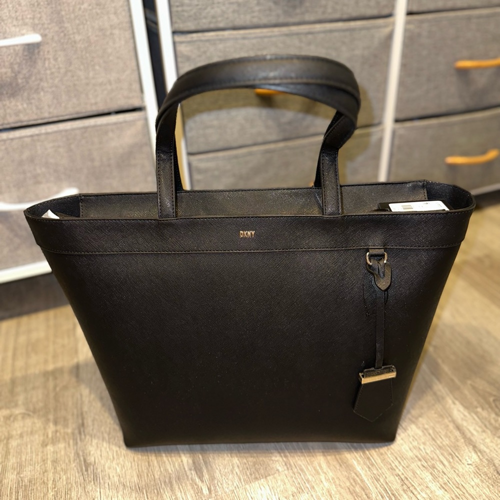 DKNY Waverlee Black Leather Tote NWT
